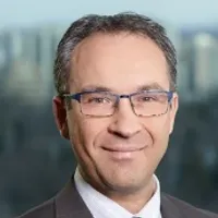 Photo of Mike Vinokur, CFA, CMT, and CFP